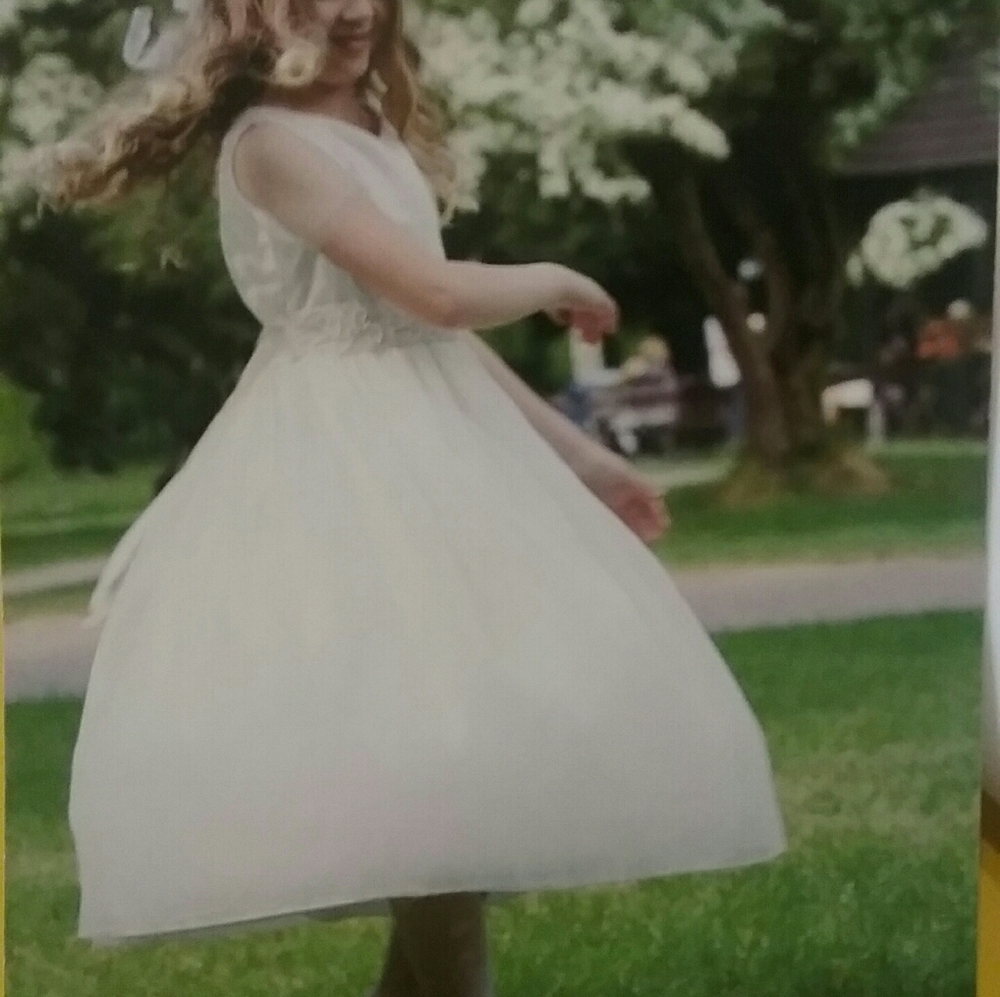 Keepsake, size 7 girls, communion, wedding dress